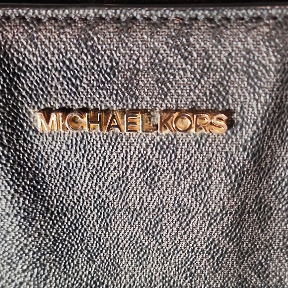 Michael Kors Black and Gold Shoulder Bag - Picture 2 of 10